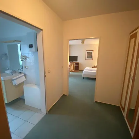 Grothenns 3 Hotell 3*